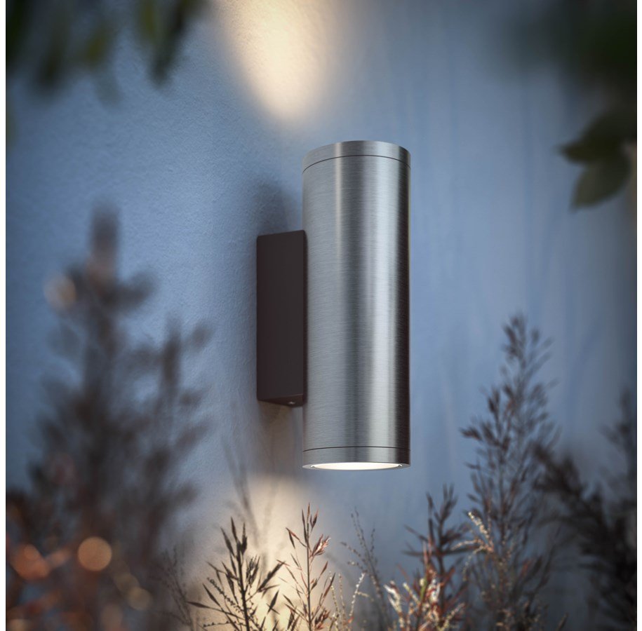 Philips Hue White and Colour Ambience Appear Outdoor Wall Light - White